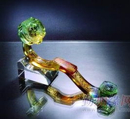 匠心传承，流光溢彩——探访浙江省浦江远方水晶琉璃工艺品厂